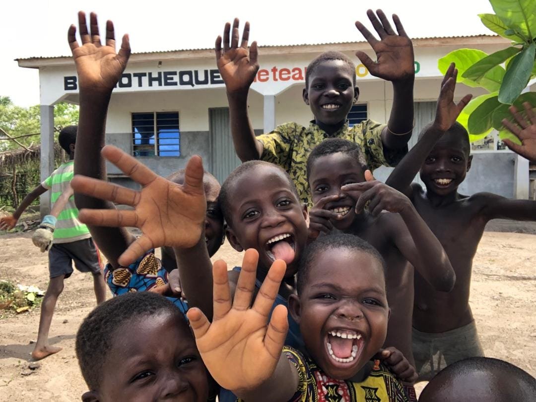 Enfants souriants au Togo